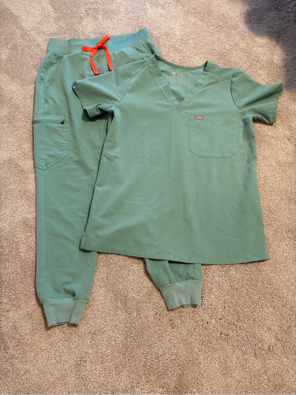 FIGS Womens Scrub Set Top in Green with Orange Drawstring